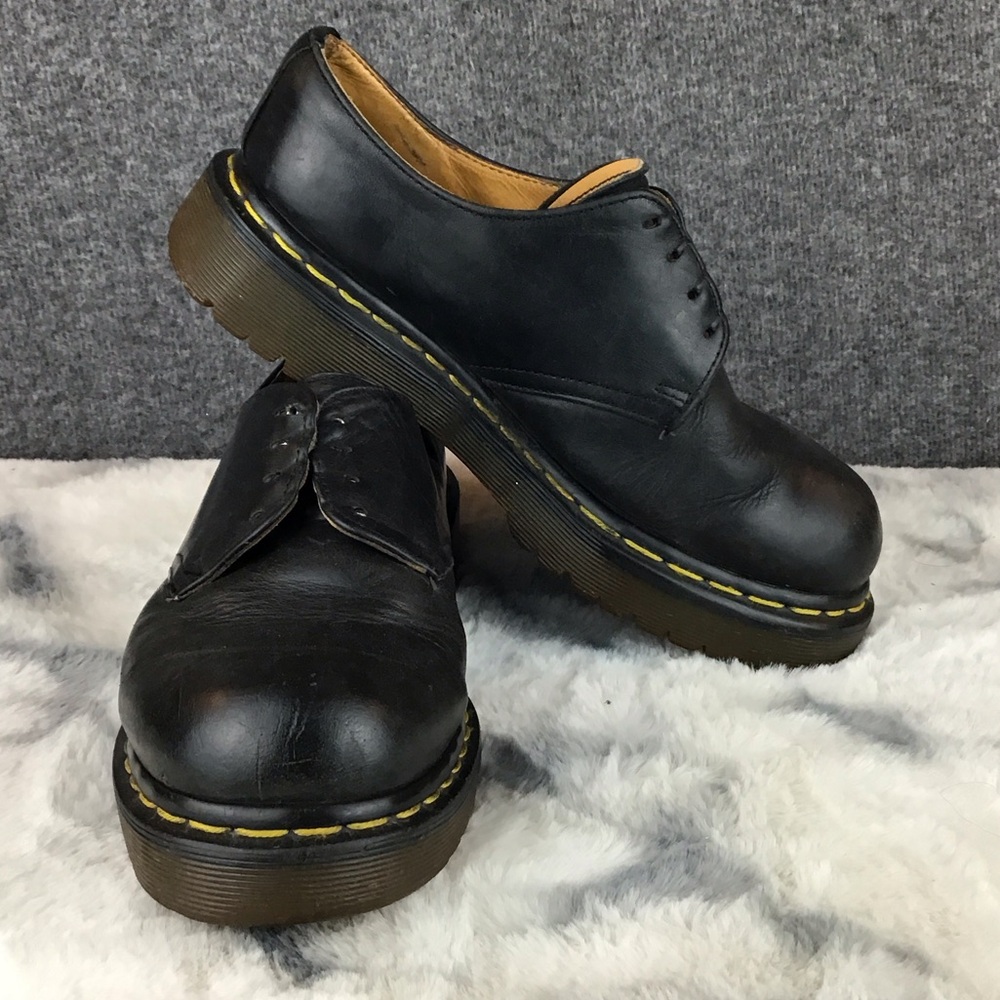 Vintage Dr. Martens Made in England Black Leather Oxfords Size 8.5